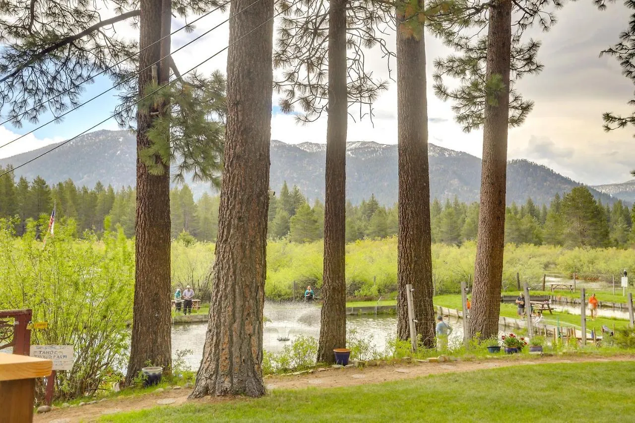 Pet-Friendly South Lake Tahoe Home 2 Mi To Lake