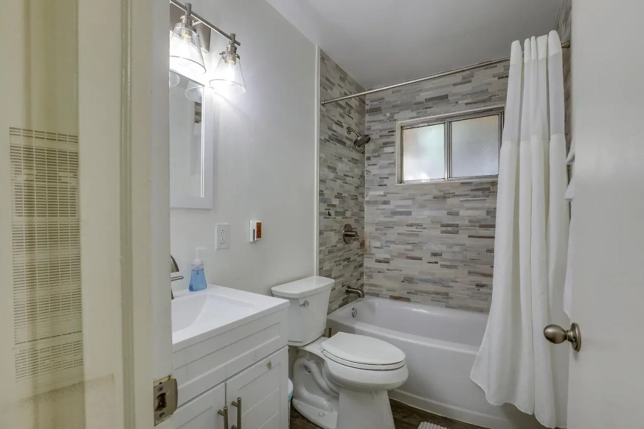 Pet-Friendly South Lake Tahoe Home 2 Mi To Lake 0*,  USA