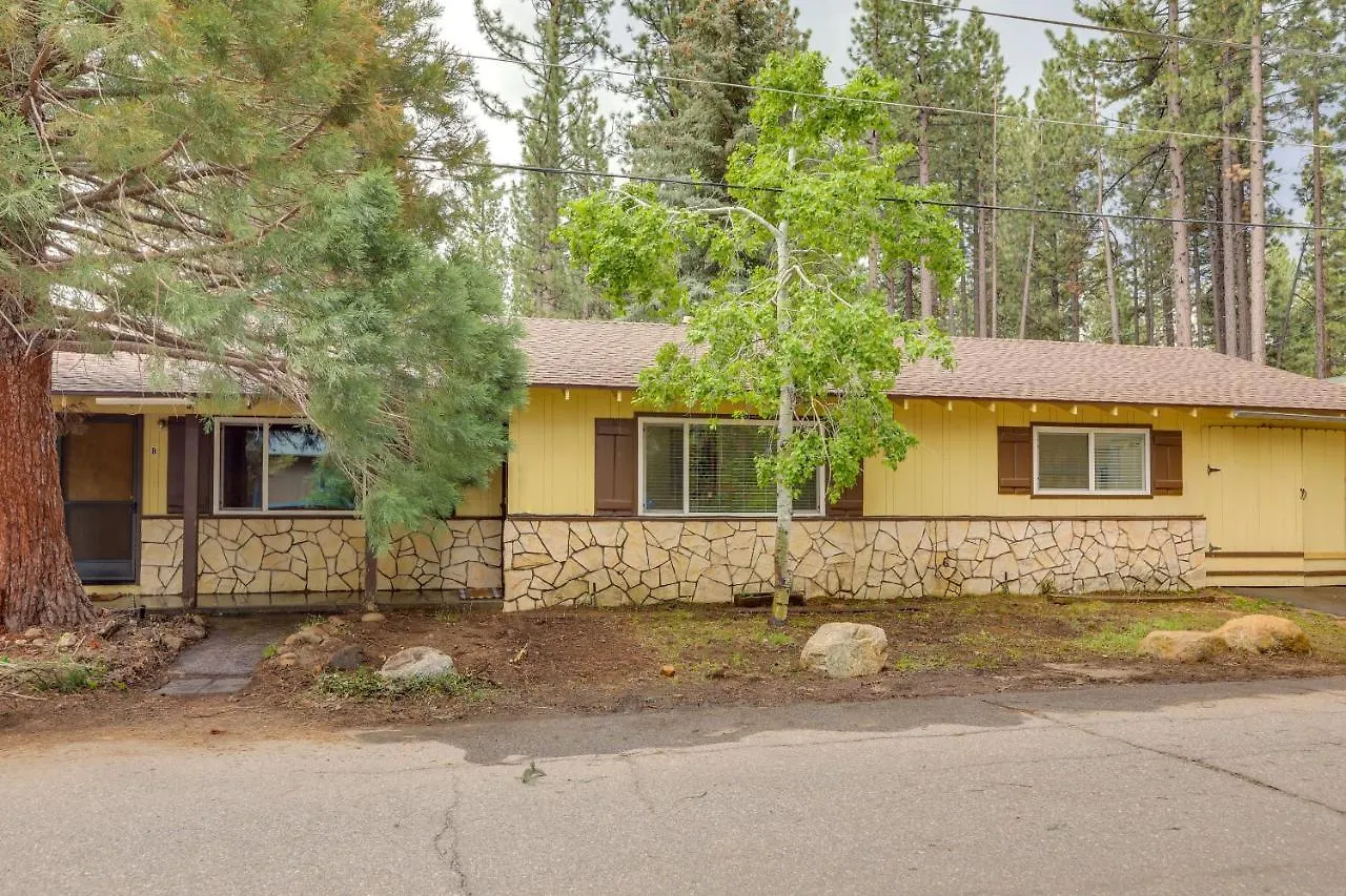 Pet-Friendly South Lake Tahoe Home 2 Mi To Lake 0*,  USA
